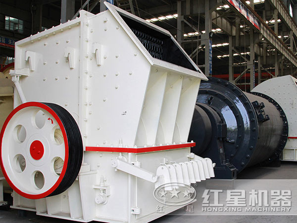 石油焦反擊式破碎機(jī)實拍