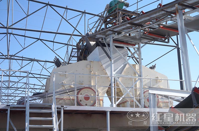 礦用破碎機(jī)