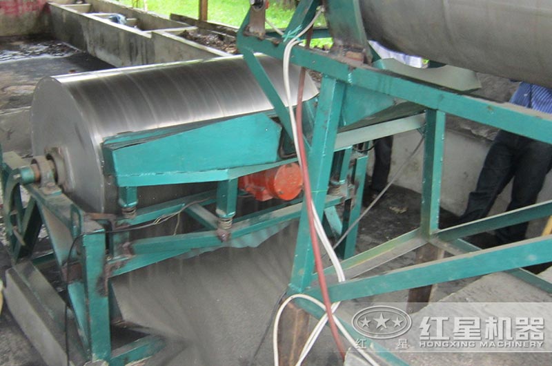 磁選現(xiàn)場 磁選現(xiàn)場